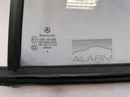 MERCEDES-BENZ Mercedes S-Class W220 Left Rear 1/4 Glass A2207300320 Door Window 1/4 Rear LH — thumbnail 2