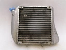 MERCEDES-BENZ Mercedes C Class W204 Engine Oil Cooler A2095000600 Oil Cooler Radiator Damaged — thumbnail 1