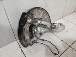 MERCEDES-BENZ Mercedes C Class W205 Right Front Hub A2053325200 Wheel Bearing Housing Front Right — thumbnail 6