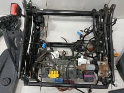 MERCEDES-BENZ Mercedes C Class W205 Seat Frame Adjustment A0009108902 LH Seats Frame Engine — thumbnail 6