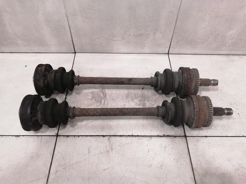 MERCEDES-BENZ Mercedes SLK R170 Rear Axle Set A2023509410 Rear Axle Set