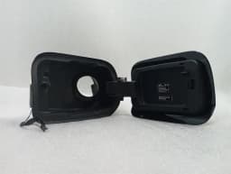 BMW BMW 5 Series F90 G30 M5 Fuel filler cap 118844 fuel cap tank flap — thumbnail 3