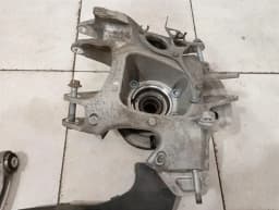 PORSCHE Porsche 911 991.2 GT3 Left Rear Hub 99133161181 Wheel Bearing Housing Rear Left — thumbnail 1