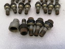 PORSCHE Porsche 911 997 wheel bolt set 99736120302 wheel bolts wheel bolt set — thumbnail 2