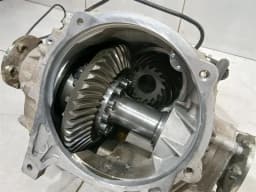 ASTON MARTIN Aston Martin Vanquish AM310 Rear Diff FD33-4200-AD Differential Rear — thumbnail 5