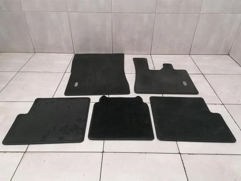 MERCEDES-BENZ Mercedes G-Wagen W463 floor mats set Designo A2046801948 floor mats set RHD
