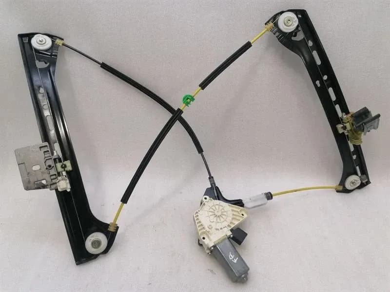MERCEDES-BENZ Mercedes E W238 Right Front Door Winder A2317200446 Window Regulator Front Right