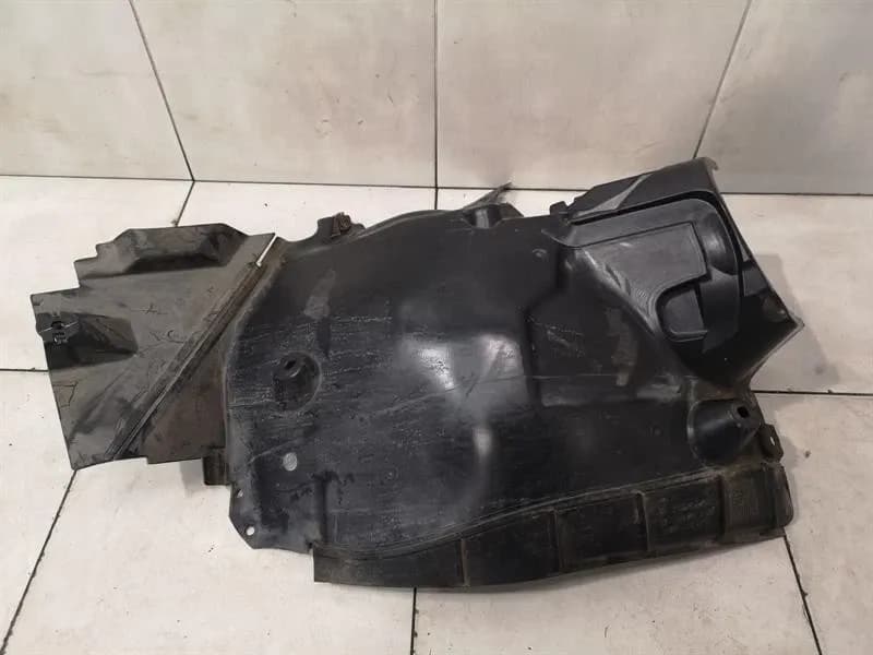 MERCEDES-BENZ Mercedes C Class W204 Wheel Arch Liner Right Front A2046903830 Wheel Arch Cover