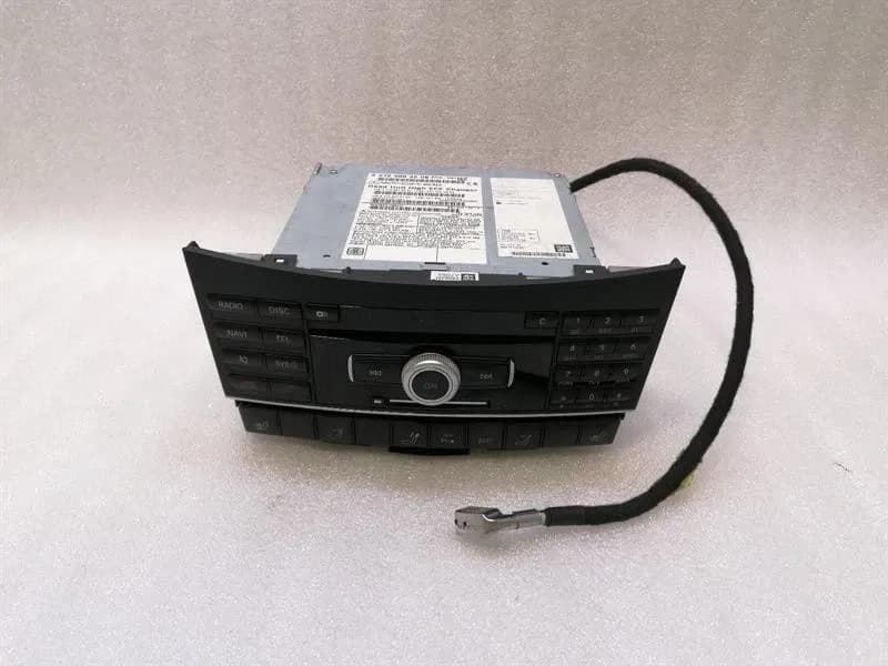 MERCEDES E CLASS W207 CD PLAYER A2129004208 AUDIO SYSTEM CONTROLLER A2079050351