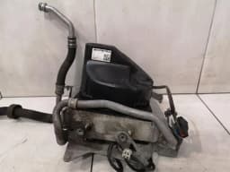 MERCEDES-BENZ Mercedes C63 AMG W204 Engine Oil Cooler A2095000600 Oil Cooler Radiator — thumbnail 2