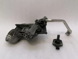 BENTLEY Bentley Continental Flying Spur oil filter housing 07D115911J oil cooler holder — thumbnail 8
