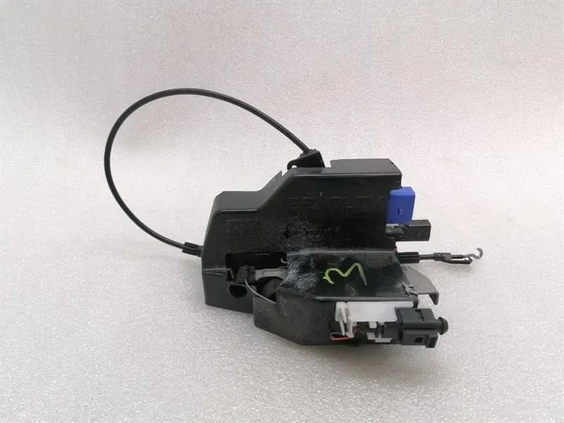 Bentley Continental GT W12 front right door lock 3W8837350A door lock RHD