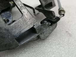 MASERATI Maserati Granturismo M145 front right door lock 68893300 door lock faulty RHD — thumbnail 3