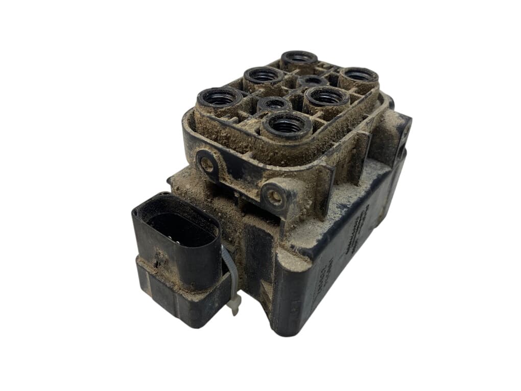 15152400082 15-1524-0008.2 Air suspension valve block AUDI Q7 (4L) (2006-2015)