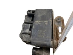 MERCEDES-BENZ A2123200358 Air suspension valve block MERCEDES-BENZ E-CLASS (W212) (2009-2016) — thumbnail 3