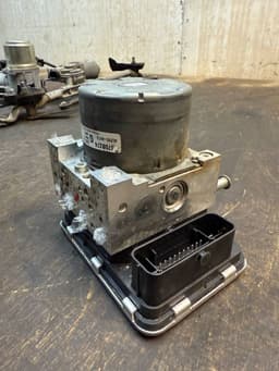 MITSUBISHI 4670B374 4670B702 ABS hydraulic unit / pump MITSUBISHI OUTLANDER III (GG, GF, ZJ, ZK, ZL) (2012-2021) — thumbnail 2