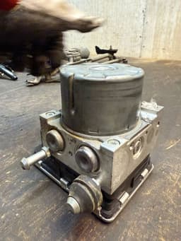 MITSUBISHI 4670B374 4670B702 ABS hydraulic unit / pump MITSUBISHI OUTLANDER III (GG, GF, ZJ, ZK, ZL) (2012-2021) — thumbnail 4