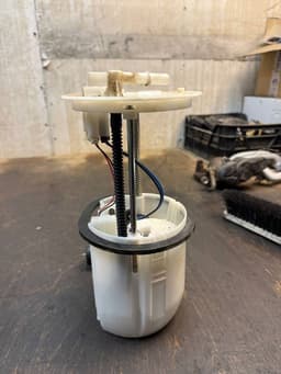 MITSUBISHI 1760A395 1760A472 Fuel delivery pump MITSUBISHI OUTLANDER III (GG, GF, ZJ, ZK, ZL) (2012-2021) — thumbnail 2