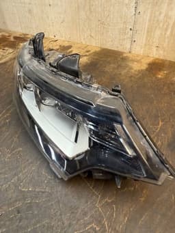 MITSUBISHI 8301С864 8301C864 Headlight right MITSUBISHI OUTLANDER III (GG, GF, ZJ, ZK, ZL) (2012-2021) — thumbnail 8