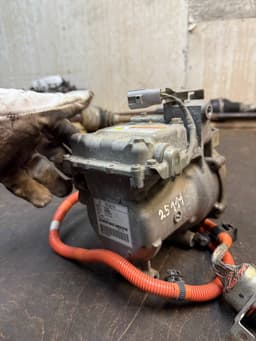 MITSUBISHI AKJ200A202F 7813A784 AC / aircon Compressor MITSUBISHI OUTLANDER III (GG, GF, ZJ, ZK, ZL) (2012-2021) — thumbnail 6