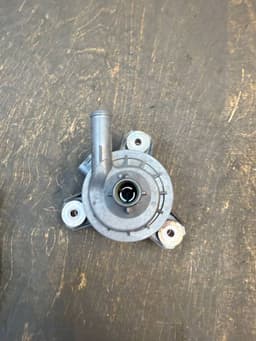 MITSUBISHI 22527E10526 21141010420 Coolant Circulation Pump MITSUBISHI OUTLANDER III (GG, GF, ZJ, ZK, ZL) (2012-2021) — thumbnail 3