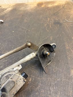 MITSUBISHI 1593005630 8250B085 8251A065 Wiper linkage / mechanism MITSUBISHI OUTLANDER III (GG, GF, ZJ, ZK, ZL) (2012-2021) — thumbnail 6