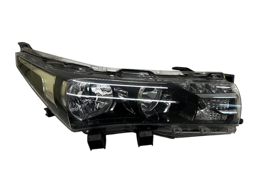8111002E70-00 Headlight right TOYOTA COROLLA XI (E170, E180) (2013-2018)