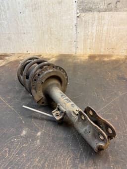 MITSUBISHI 4060A624 4040A345 Suspension Leg Front Right MITSUBISHI OUTLANDER III (GG, GF, ZJ, ZK, ZL) (2012-2021) — thumbnail 2
