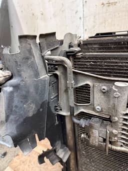 MERCEDES-BENZ A2049066802 2049066802 A2045003603 A2045000254 A2045000654 A2045000293 A2049066802 Radiator set MERCEDES-BENZ GLK-CLASS (X204) (2008-2015) — thumbnail 6