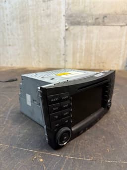 MERCEDES-BENZ A2118204197 2118204197 Radio MERCEDES-BENZ E-CLASS (W211) (2002-2009) — thumbnail 3
