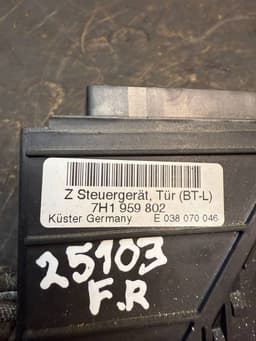 VW 7H1959802 0130821998 Window Regulator Motor Front Right VW TRANSPORTER T5 / MULTIVAN (7H, 7E, 7J) (2003-2015) — thumbnail 6