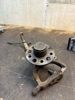 MERCEDES-BENZ A2113302020 2113302020 A2113303720 2113303720 A2113304720 2113304720 A2113306420 2113306420 Wheel bearing housing front left MERCEDES-BENZ E-CLASS (W211) (2002-2009) — thumbnail 3