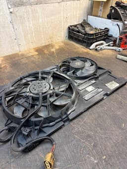 VW 7H0121201BD 0130303917 7H0121207F 3135103487 7H0959455A Radiator Fan Electric VW TRANSPORTER T5 / MULTIVAN (7H, 7E, 7J) (2003-2015) — thumbnail 3