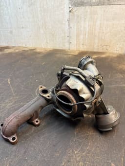 VW 03G253010 03G253010X Turbocharger VW PASSAT B6 (3C) (2005-2010) — thumbnail 4