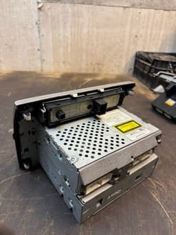 TOYOTA 861200F010 Radio TOYOTA COROLLA Verso II (AR10) (2004-2009) — thumbnail 6