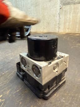 VW 1K0914517DR 1K0907379BL 1K0614517DP ABS hydraulic unit / pump VW GOLF VI (5K) (2008-2013) — thumbnail 4
