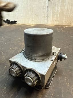 FORD MB3C2B373AG 2860211 MB3C2B373BJ 2860785 KTMB3C2D134AJ ABS hydraulic unit / pump FORD RANGER (TKE) (04.11-) — thumbnail 4
