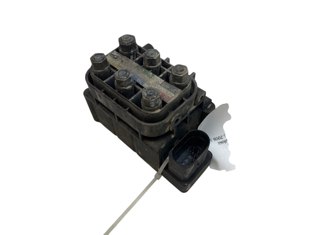 MERCEDES-BENZ A2123200358 Air suspension valve block MERCEDES-BENZ S-CLASS (W221) (2005-2013)