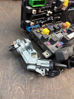 OPEL 55205542 13206745 13220830 13225956 Engine Control Unit / module (ECU) OPEL ASTRA H (2004-2014) — thumbnail 5