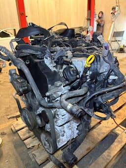 SKODA CUNA 04L100035G 04L100090N 04L100090NX Engine SKODA OCTAVIA III (5E) (2012-2019) — thumbnail 7