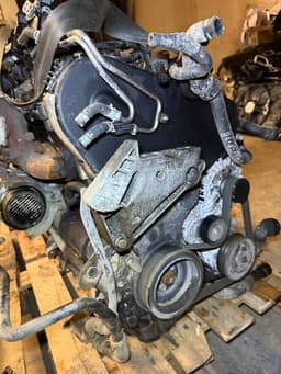SKODA CUNA 04L100035G 04L100090N 04L100090NX Engine SKODA OCTAVIA III (5E) (2012-2019) — thumbnail 5