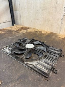 SKODA 5Q0121203DE 5Q0121205AN 5Q0121207BC Radiator Fan Electric SKODA OCTAVIA III (5E) (2012-2019) — thumbnail 2
