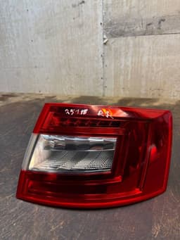 SKODA 5E5945112A 5E5945258A Tail light, right SKODA OCTAVIA III (5E) (2012-2019) — thumbnail 2