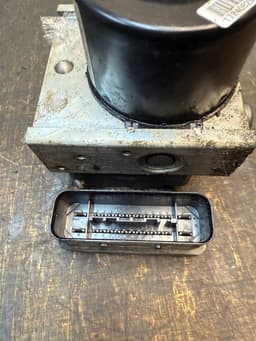 TOYOTA 865410D040 440500D031 ABS hydraulic unit / pump TOYOTA YARIS II (XP90) (2005-2013) — thumbnail 4