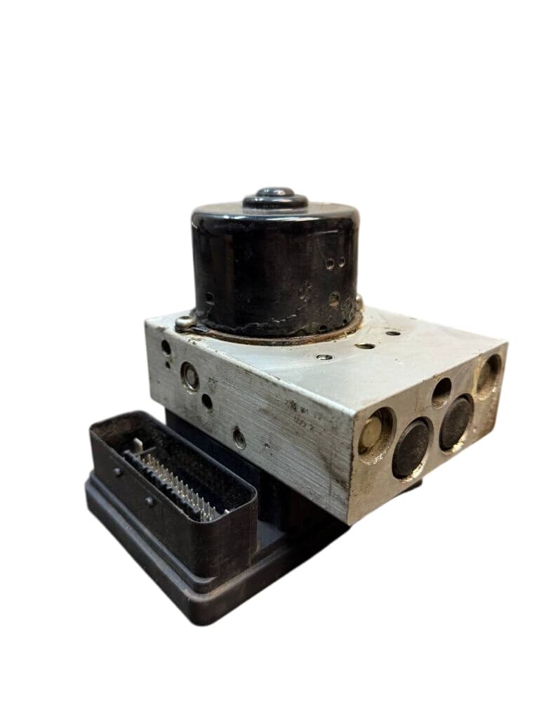 VOLVO 30643979 P30643979 30643982 30793491 ABS hydraulic unit / pump VOLVO XC90 I (2002-2014)