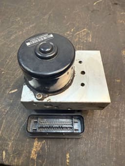 VOLVO 30643979 P30643979 30643982 30793491 ABS hydraulic unit / pump VOLVO XC90 I (2002-2014) — thumbnail 5