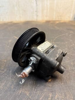 VOLVO 30665100 Power steering pump VOLVO S80 I (TS, XY) (1998-2006) — thumbnail 5