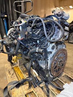 BMW N57D30A 11000442932 11000442933 Engine BMW 3 (E90, E91, E92, E93) (2005-2011) — thumbnail 1