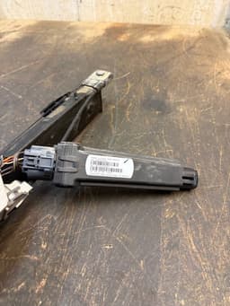 LANCIA PN5913298AA 5913298AA 68079909AA 68060498ADA Sliding door electric motor right LANCIA VOYAGER (404) (2011-2016) — thumbnail 8