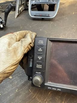 LANCIA P05091210AC 05091210AC Radio LANCIA VOYAGER (404) (2011-2016) — thumbnail 6